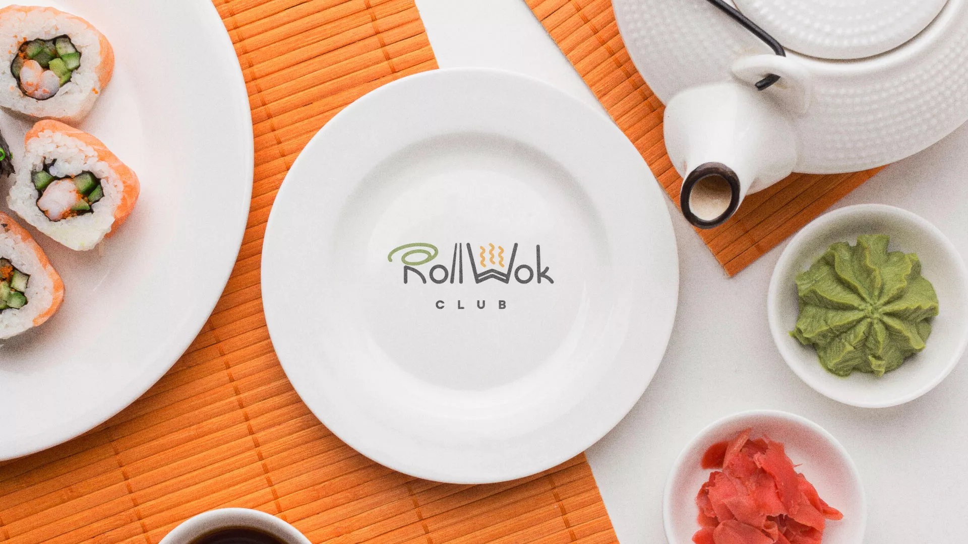 Разработка логотипа и фирменного стиля суши-бара «Roll Wok Club» в Ставрополе